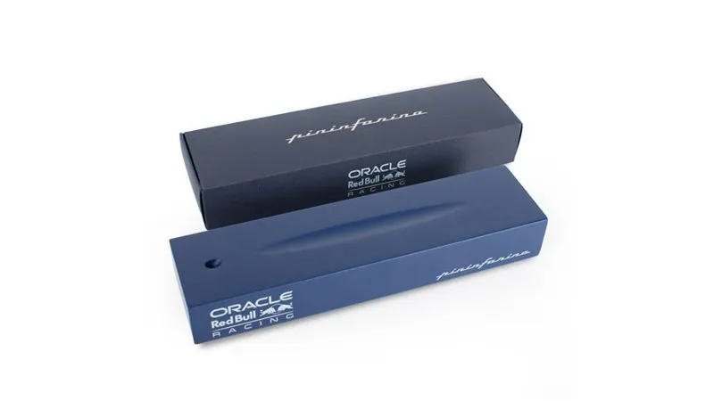 قلم فوراور CAMBIANO INK ORACEL RED BULL